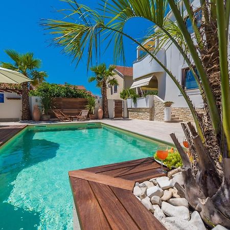 Apartments "Villa Antisin" With Heated Pool زادار المظهر الخارجي الصورة