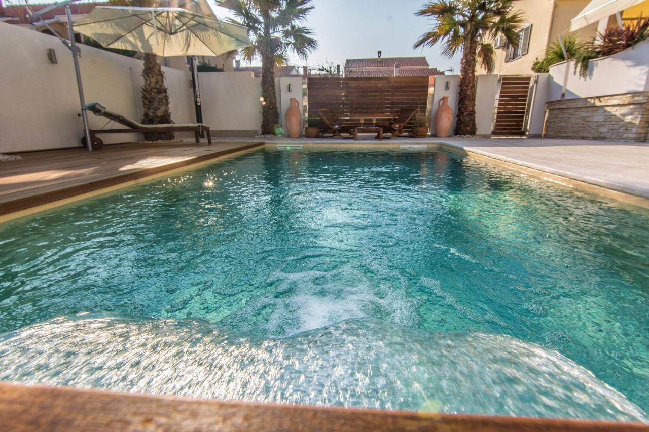 Apartments "Villa Antisin" With Heated Pool زادار المظهر الخارجي الصورة