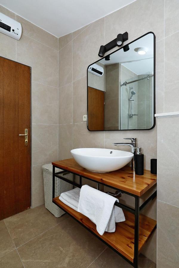 Apartments "Villa Antisin" With Heated Pool زادار المظهر الخارجي الصورة