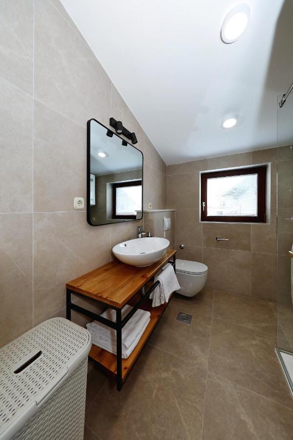 Apartments "Villa Antisin" With Heated Pool زادار المظهر الخارجي الصورة
