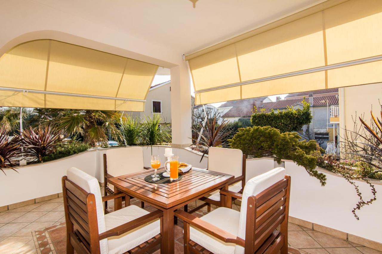 Apartments "Villa Antisin" With Heated Pool زادار المظهر الخارجي الصورة